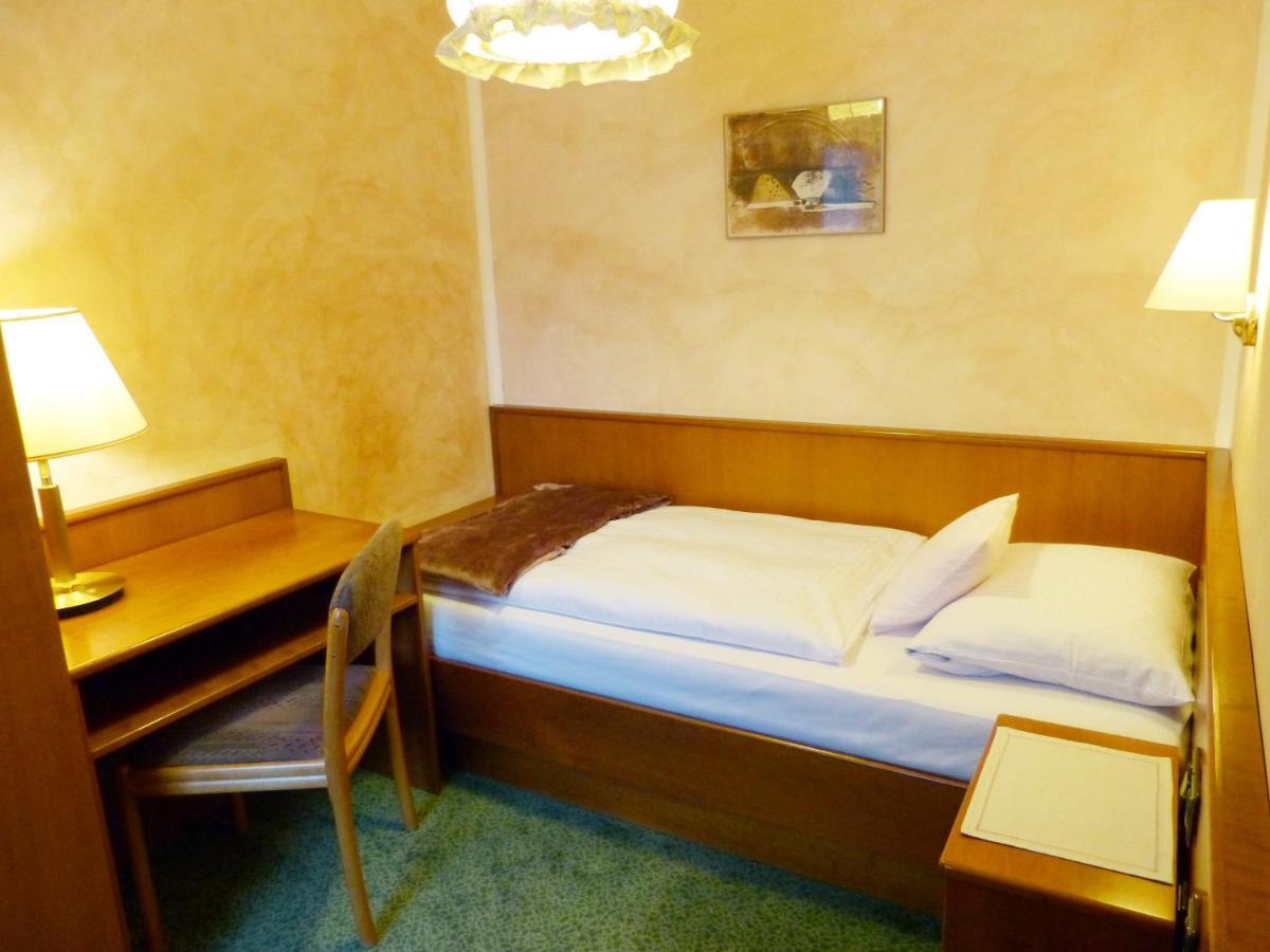 Hotel Wurms Düsseldorf Dış mekan fotoğraf