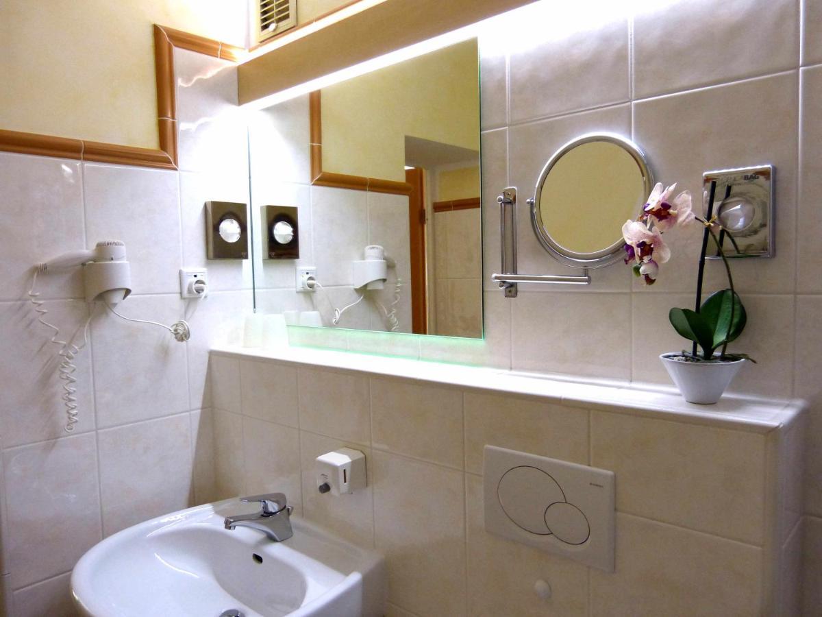 Hotel Wurms Düsseldorf Dış mekan fotoğraf
